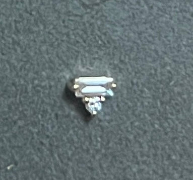 EJ4014GF Round and Baguette Diamond
